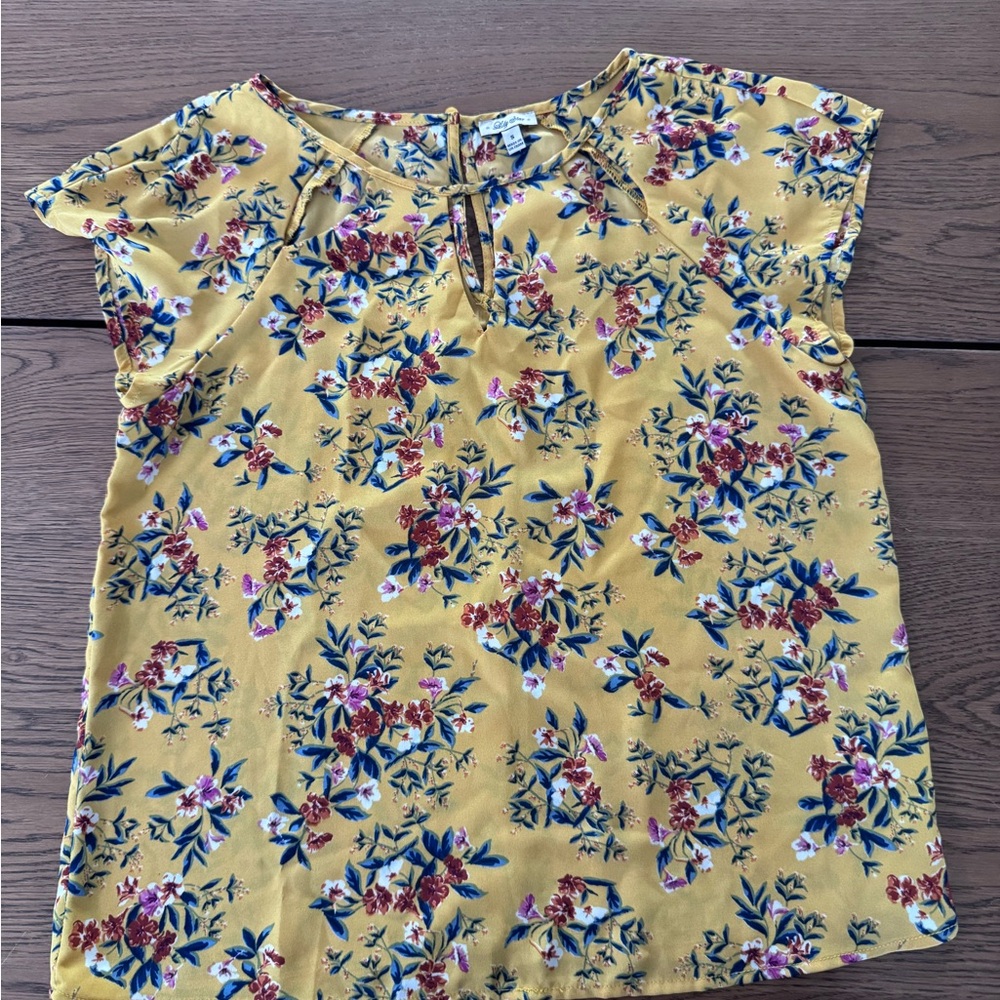Yellow Blouse with flowers, size Small